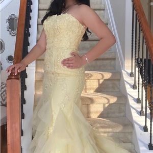 This like new Sherri Hill dress would be a perfect prom dress or ball dress.